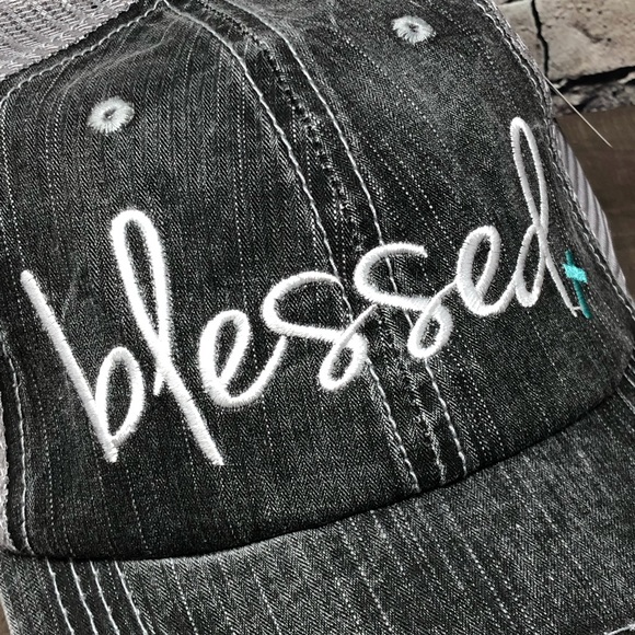 "Blessed" Embroidered & Distressed Trucker Cap - Picture 2 of 8